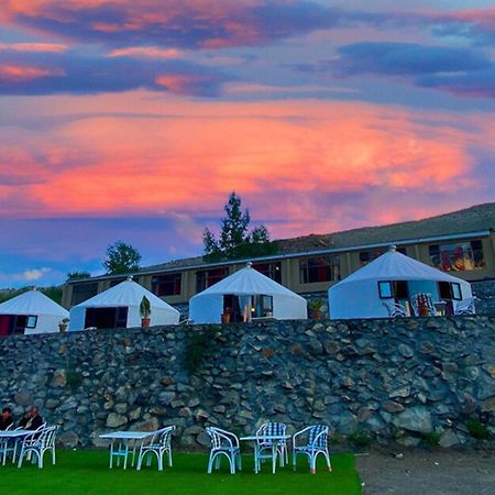 Apex Hotels And Resorts Hussaini Karimabad  Luaran gambar