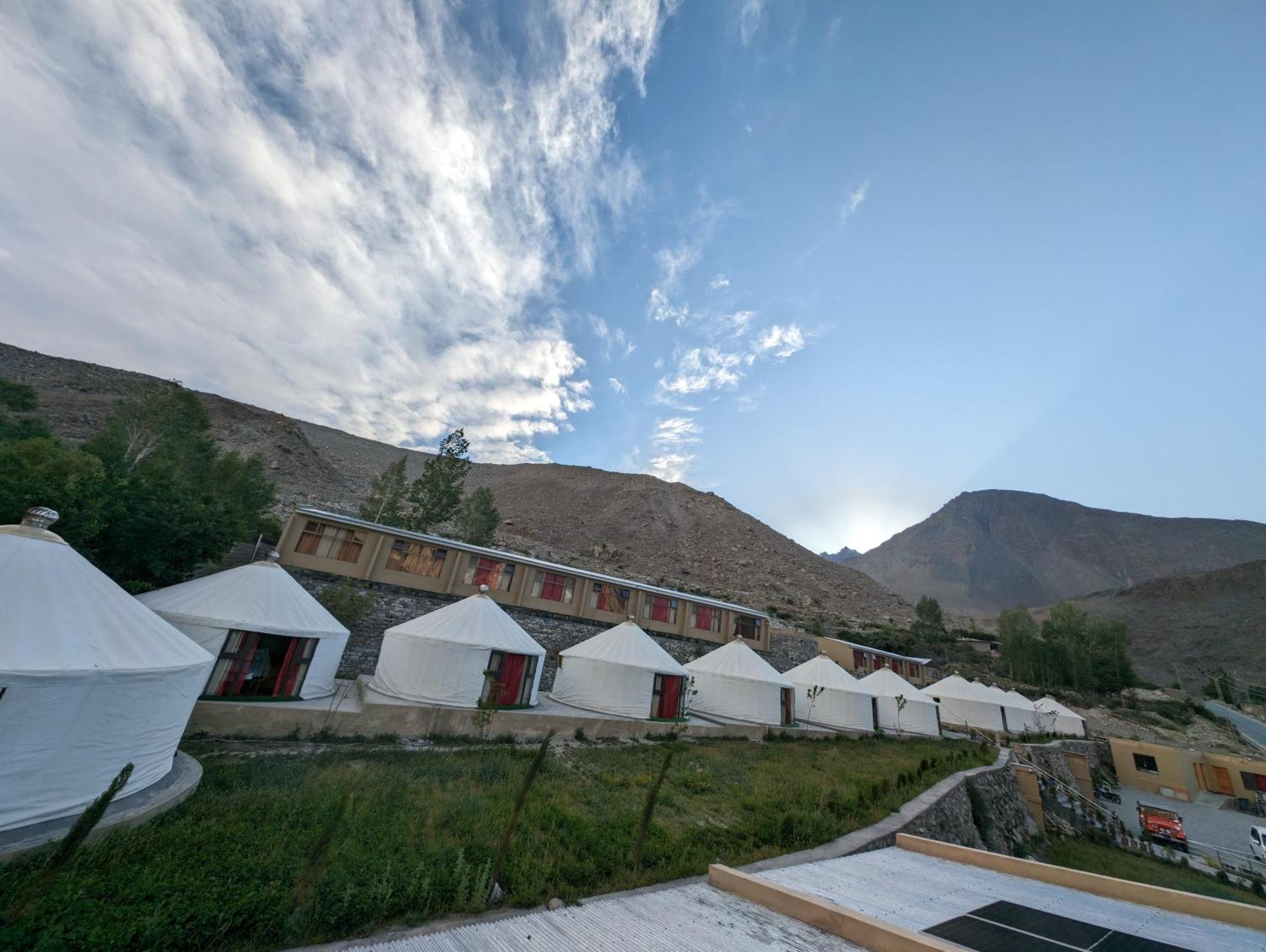 Apex Hotels And Resorts Hussaini Karimabad  Luaran gambar