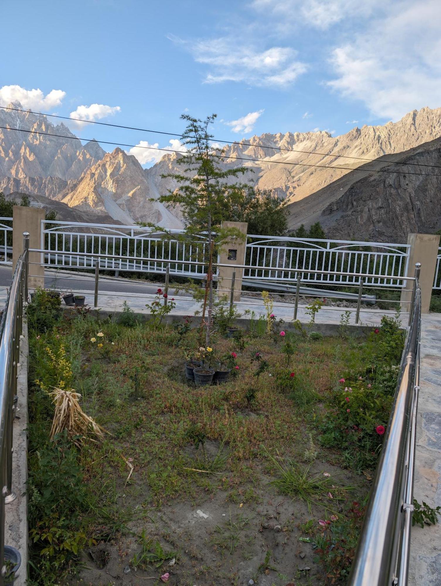 Apex Hotels And Resorts Hussaini Karimabad  Luaran gambar