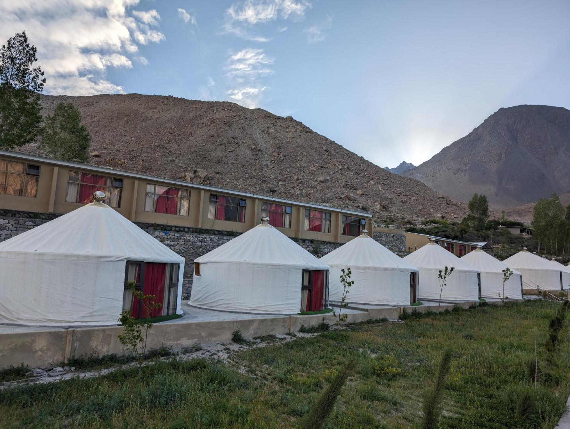Apex Hotels And Resorts Hussaini Karimabad  Luaran gambar